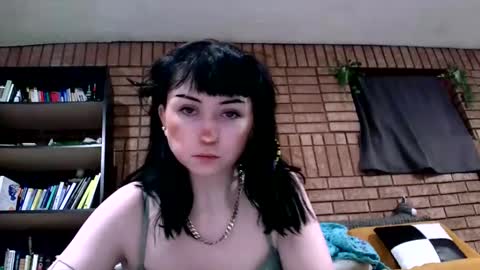 Layla Kills online show from 02-11-25, 06:08