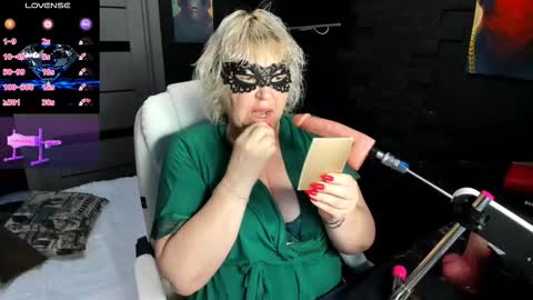 laylalaylamilf online show from 10-28-25, 03:10