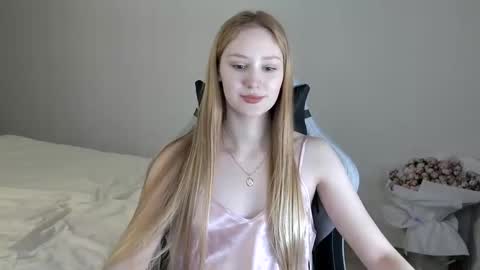 LaylaPretty001 online show from 02-17-25, 07:58