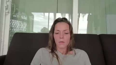 Snapshot of laylarainvip chatting on 09-11-25, 08:42 laylarainvip online show from 09-11-25, 08:42