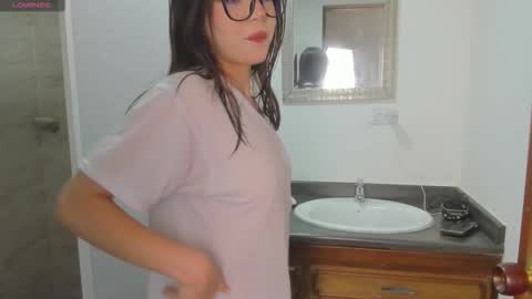 LAYLA online show from 10-16-25, 08:54