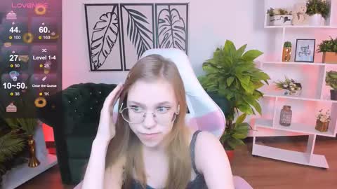 layriantavee online show from 02-16-25, 06:54