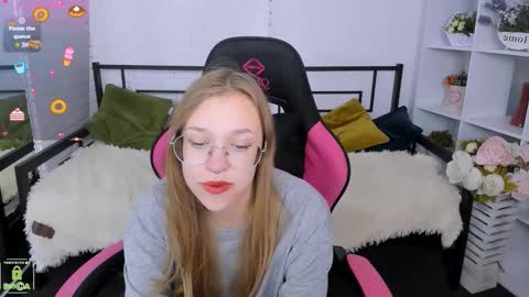 layriantavee online show from 09-17-25, 06:04