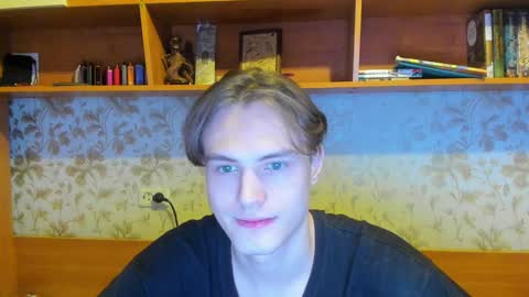 Snapshot of lazaret1k chatting on 12-21-24, 06:09 Vladi online show from 12-21-24, 06:09