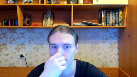 Snapshot of lazaret1k chatting on 12-31-24, 08:59 Vladi online show from 12-31-24, 08:59