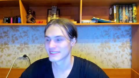 Snapshot of lazaret1k chatting on 12-31-24, 04:46 Vladi online show from 12-31-24, 04:46