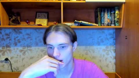 Snapshot of lazaret1k chatting on 01-09-25, 04:49 Vladi online show from 01-09-25, 04:49