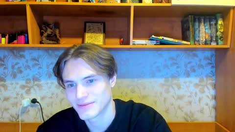 Snapshot of lazaret1k chatting on 01-17-25, 06:47 Vladi online show from 01-17-25, 06:47