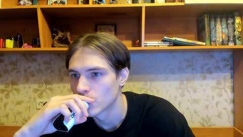 Snapshot of lazaret1k chatting on 01-25-25, 09:04 Vladi online show from 01-25-25, 09:04