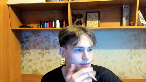 Snapshot of lazaret1k chatting on 02-08-25, 09:36 Vladi online show from 02-08-25, 09:36