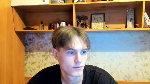 Snapshot of lazaret1k chatting on 02-13-25, 05:11 Vladi online show from 02-13-25, 05:11