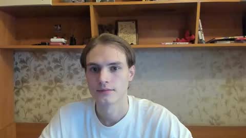 Snapshot of lazaret1k chatting on 09-19-25, 09:43 Vladi online show from 09-19-25, 09:43