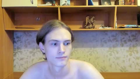 Snapshot of lazaret1k chatting on 11-11-25, 12:21 Vladi online show from 11-11-25, 12:21