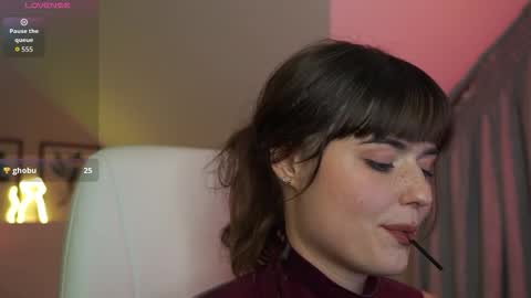 Snapshot of lazy_pepsi chatting on 09-24-25, 07:39 Pansy online show from 09-24-25, 07:39