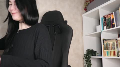 Snapshot of lazynut chatting on 12-31-24, 05:22 Lisa online show from 12-31-24, 05:22