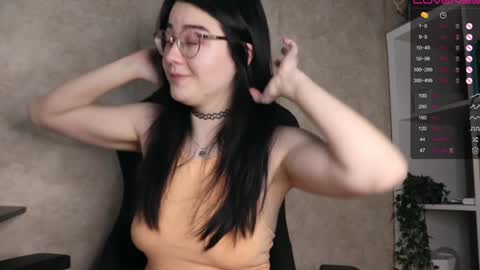 Snapshot of lazynut chatting on 01-17-25, 05:11 Lisa online show from 01-17-25, 05:11