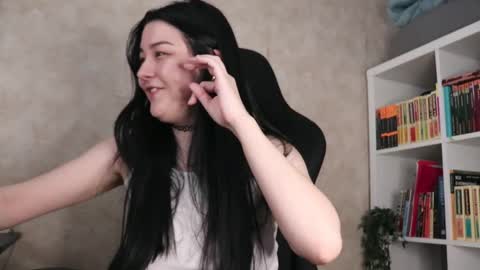 Lisa online show from 02-14-26, 03:47