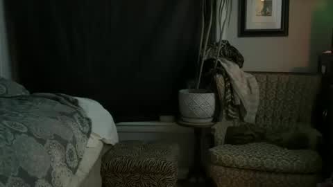 Milfandgentleman online show from 10-05-25, 05:28