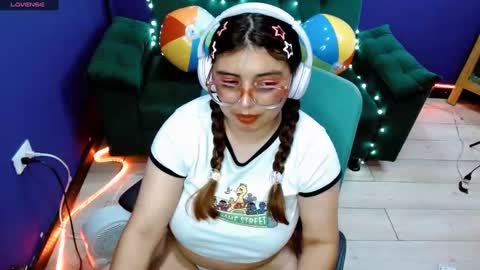 lcherryblossoml online show from 09-18-25, 05:15