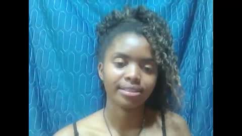 Snapshot of lea96546 chatting on 09-19-25, 05:46 lea96546 online show from 09-19-25, 05:46