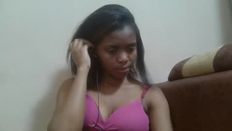 Snapshot of lea96546 chatting on 10-23-25, 04:50 lea96546 online show from 10-23-25, 04:50