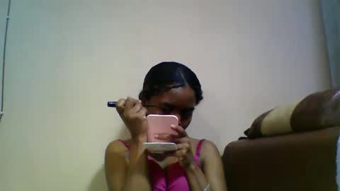 Snapshot of lea96546 chatting on 10-30-25, 04:25 lea96546 online show from 10-30-25, 04:25