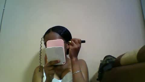 Snapshot of lea96546 chatting on 10-31-25, 03:29 lea96546 online show from 10-31-25, 03:29