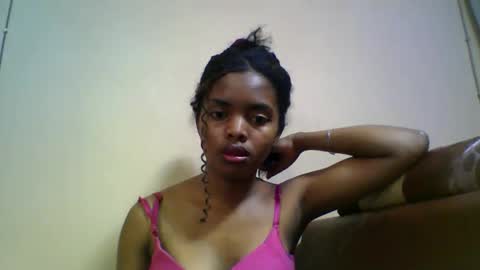 Snapshot of lea96546 chatting on 11-01-25, 04:03 lea96546 online show from 11-01-25, 04:03