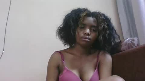 Snapshot of lea96546 chatting on 11-09-25, 03:49 lea96546 online show from 11-09-25, 03:49