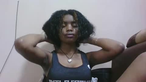 Snapshot of lea96546 chatting on 11-12-25, 05:19 lea96546 online show from 11-12-25, 05:19