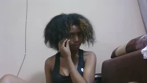 Snapshot of lea96546 chatting on 11-12-25, 05:24 lea96546 online show from 11-12-25, 05:24