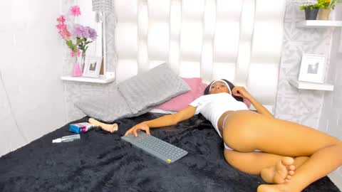 lea_abbey online show from 03-07-25, 03:49