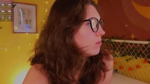 Lea online show from 10-30-25, 04:52