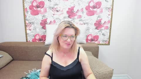 Lea online show from 12-16-24, 07:21