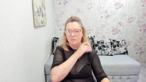 Lea online show from 01-18-25, 05:20