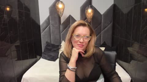 Lea online show from 02-04-25, 07:33