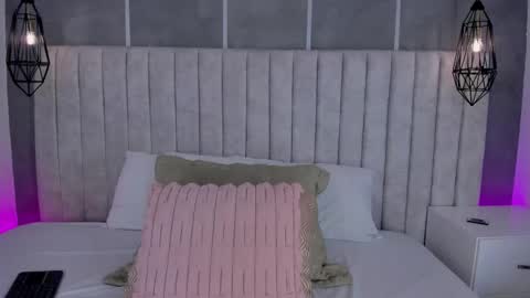    online show from 04-08-26, 06:30