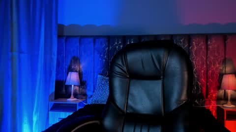 Lea Velle online show from 11-12-25, 04:02