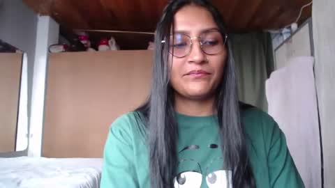 Snapshot of leah_666 chatting on 07-23-26, 04:27 leah 666 online show from 07-23-26, 04:27