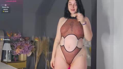 Dia online show from 10-21-25, 04:13