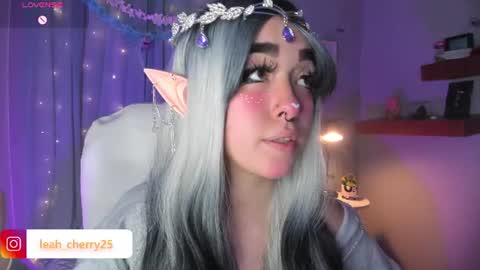 Leah online show from 06-10-26, 06:12