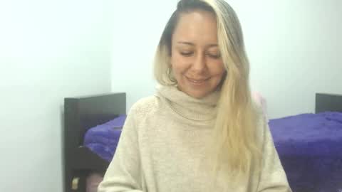 leah_susman online show from 09-26-25, 02:04