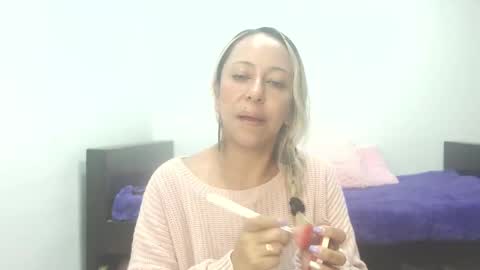 leah_susman online show from 10-10-25, 02:21