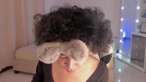 Snapshot of leahaltomm chatting on 02-16-25, 07:05 leahaltomm online show from 02-16-25, 07:05