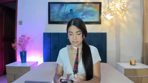 Leah Carter online show from 10-13-25, 05:57