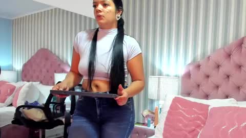 Leah Fontana online show from 01-31-25, 08:12