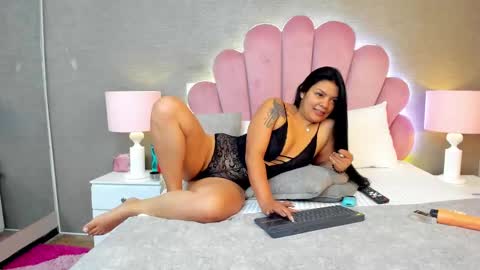 Leah Fontana online show from 02-07-25, 03:41