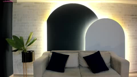 leahnovac online show from 10-03-25, 11:07