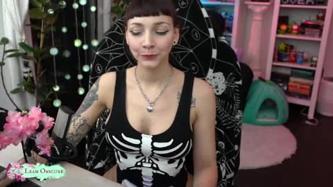 Leah online show from 04-07-26, 07:58