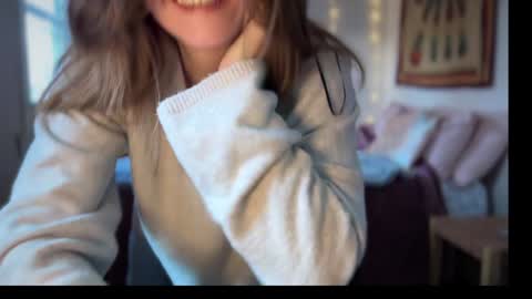 Snapshot of leahsparkles chatting on 01-09-25, 01:45 Leah Sparkles online show from 01-09-25, 01:45